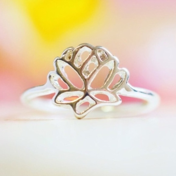 Silver Lotus Meditation Ring - Picture 2 of 3